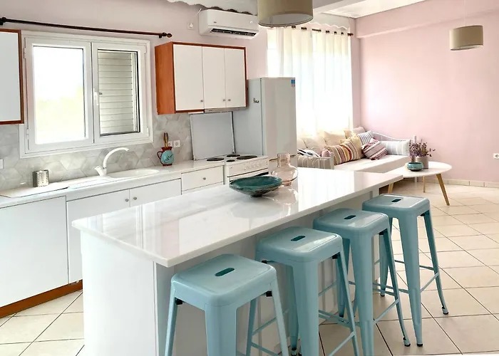Sea Breeze Kalamata Beach Condo