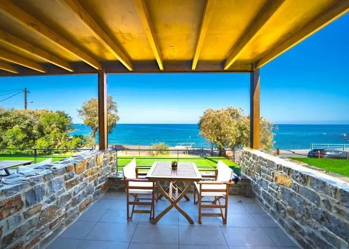 Terrazeus - Stone House Beachfront 1