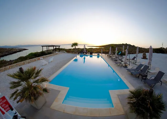 Tersanas Beach Lodges