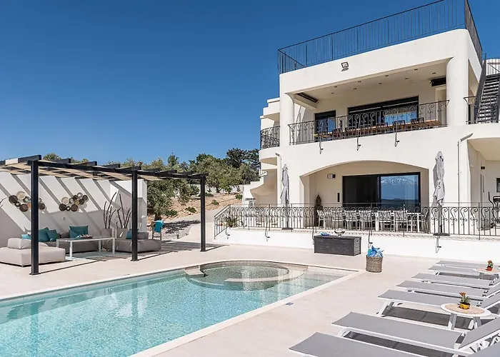 Guesthouse - Villa Asteri Polemarchi