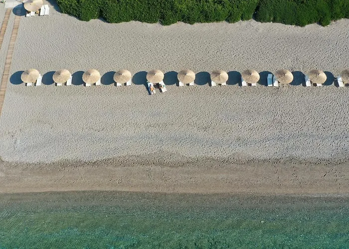 Niriides Resort