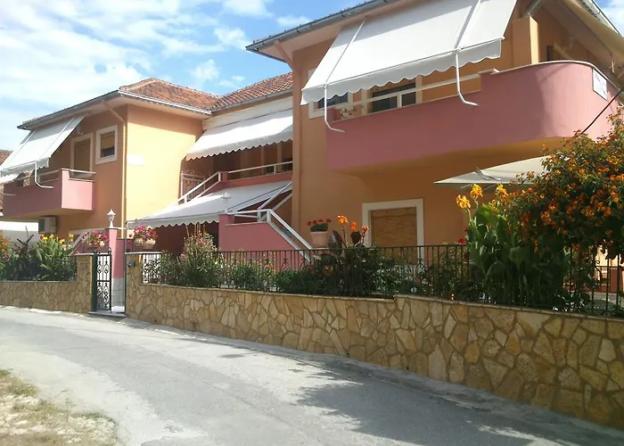Villa Ira Studios - Apartments