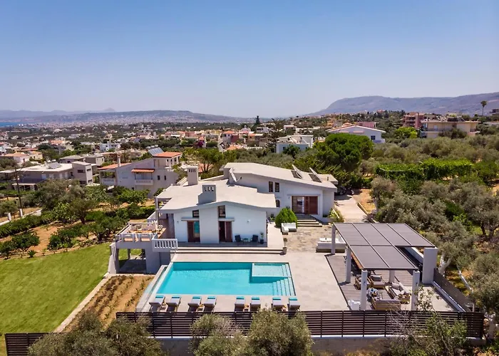 Azatis Luxury Villa