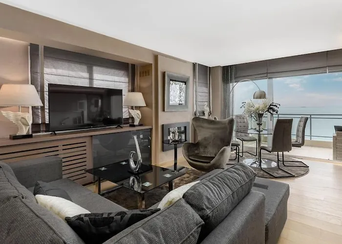 Mega Suite On The Sea
