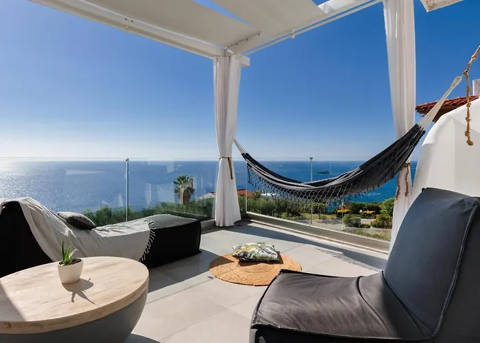 Blue Paradise Apartment