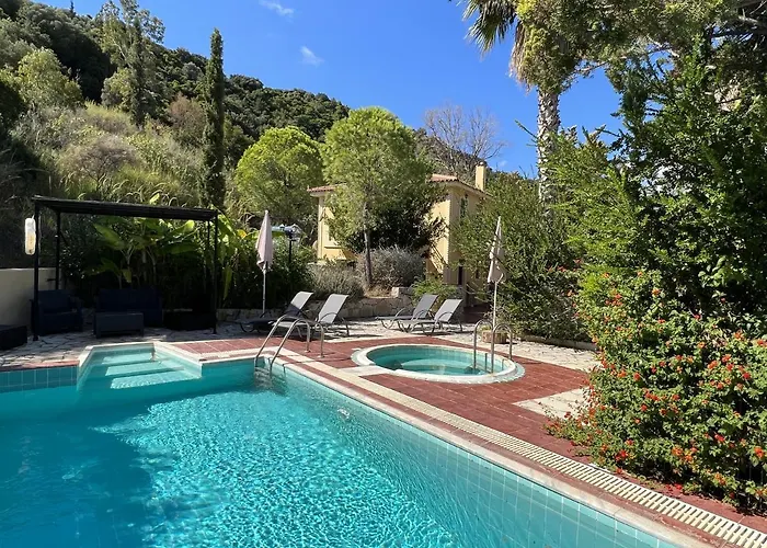 Villa Atlantis