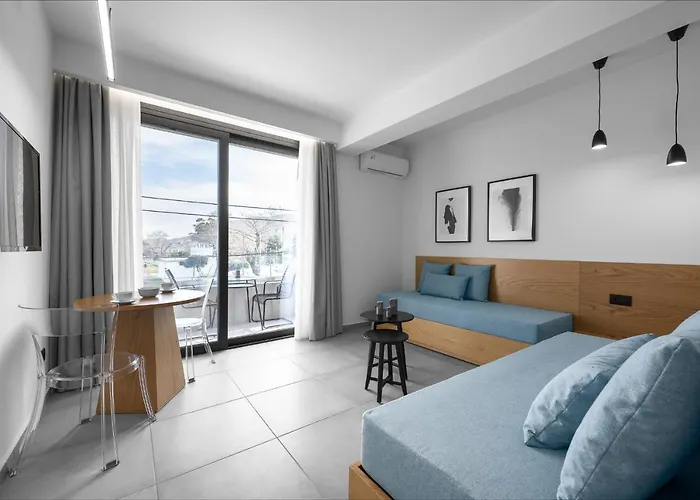 Rothos Luxury