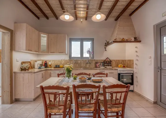 Lahardi - Seaside House