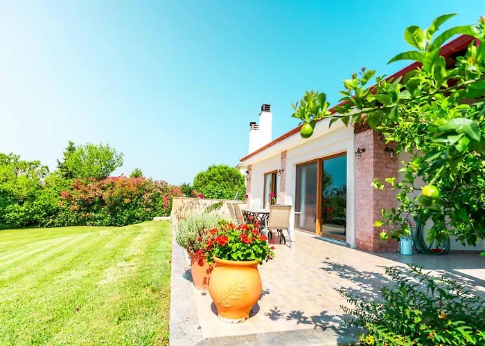 Villa Bougainvillea