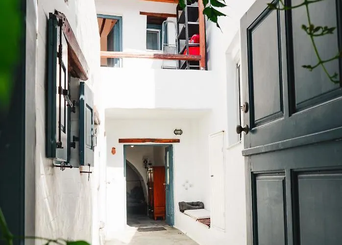 Jaja Studios Paros