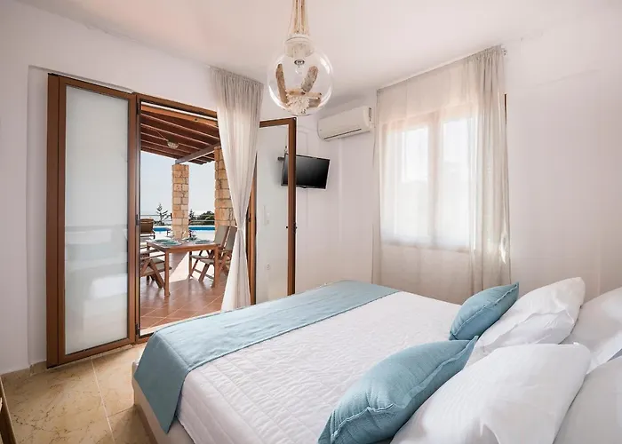 Seaview Villa Ormos, Heated Pool, Sea & Sun Villas