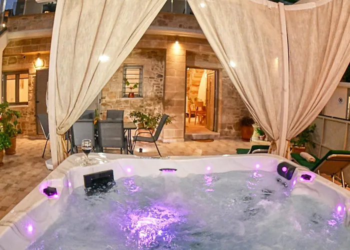 Petros Luxury Traditional House - Villa