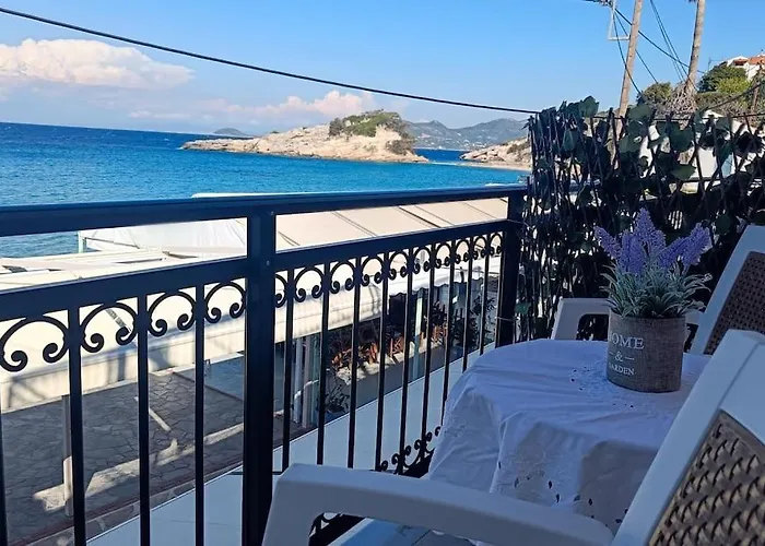 Ένα Παράθυρο Στο Αιγαίο.