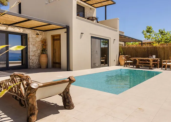 Hilaritas Premium Seafront Stay - April & May Limited Spring Offer!