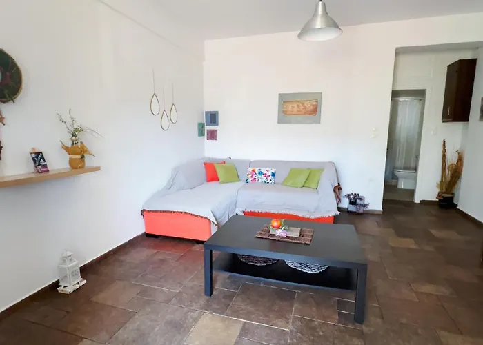 Portolos Apartments - Sarakiniko