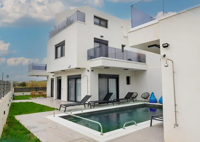 Elegant And Stylish Villas Complex In Crete