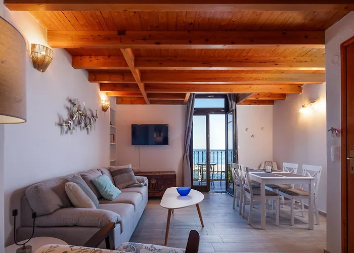 Fortezza Sea Breeze, Anne, 2 Bedrooms & Sea View