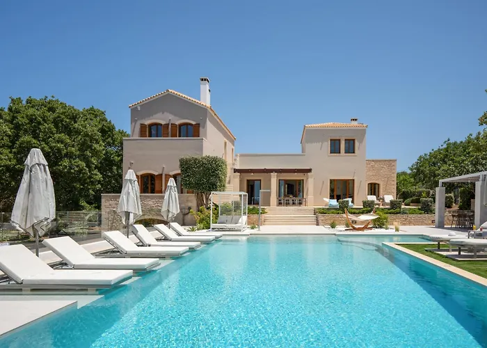 Luxurious Villa Liandri - With Private Pool
