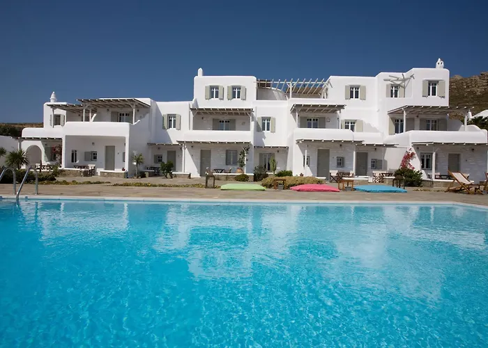 Yakinthos Residence