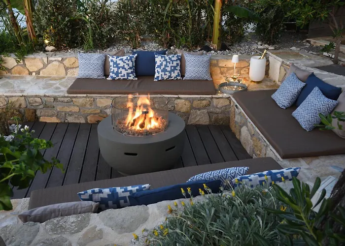Paradisso Beach Villas