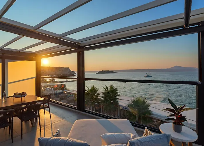Peristeres Luxury Apartment Next To The Sea - By Apokoras Villas