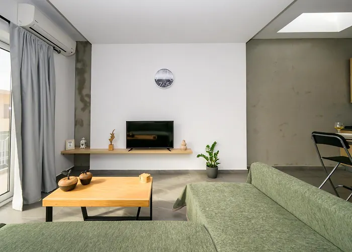 Modern Spacious Apartment