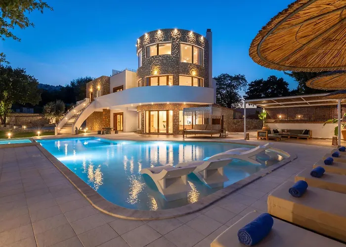 Hamilton Grand Villa