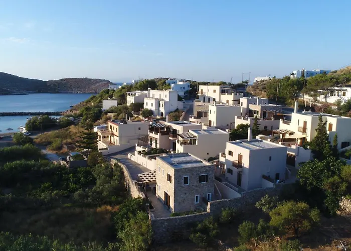 Syra Suites