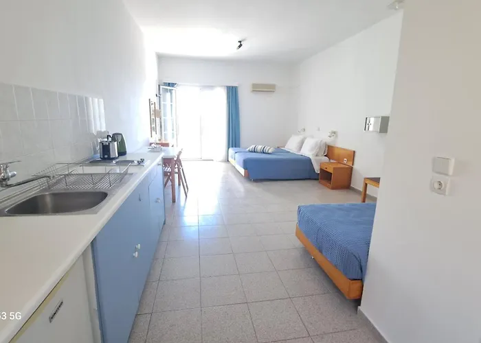 Pefkos Crystal Bay Studios And Apartments