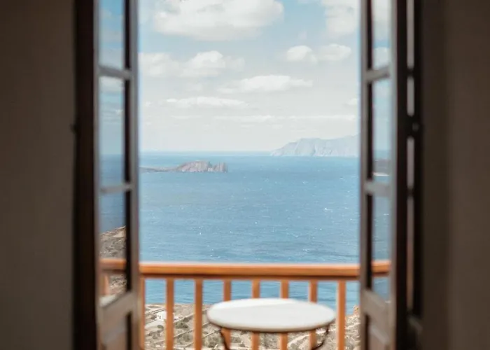 Castrum Traditional Sunset Suites