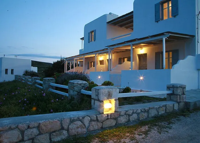 Pente Elies Milos
