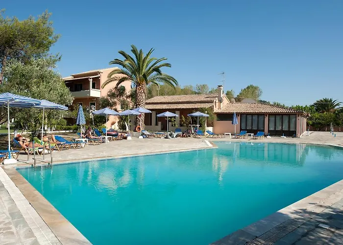 Helena Apartments & Villas