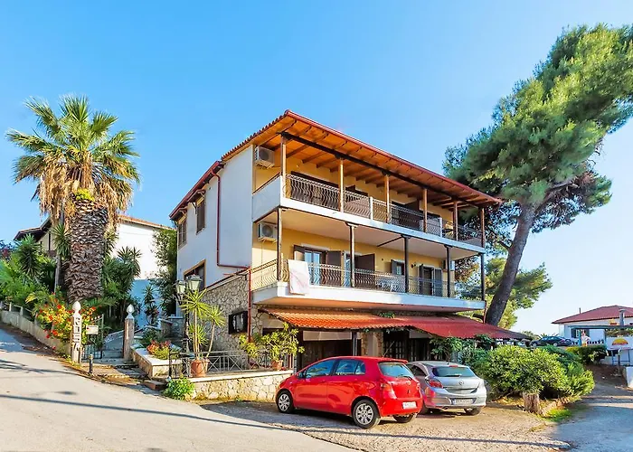 Xenios Loutra Village Karnagio