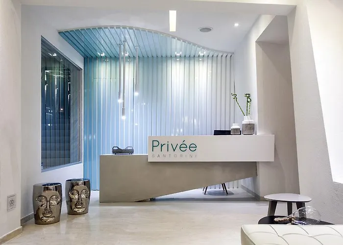 Privee Santorini