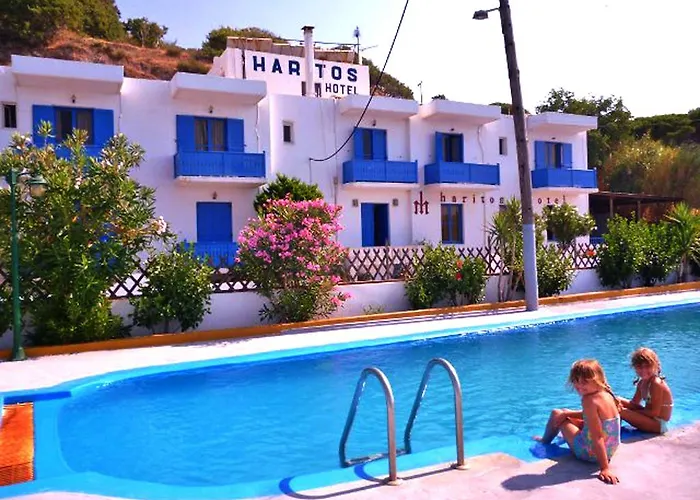 Haritos Hotel - Geothermal Hot Swimming Pool