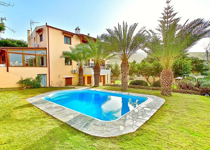 Villa Karteros
