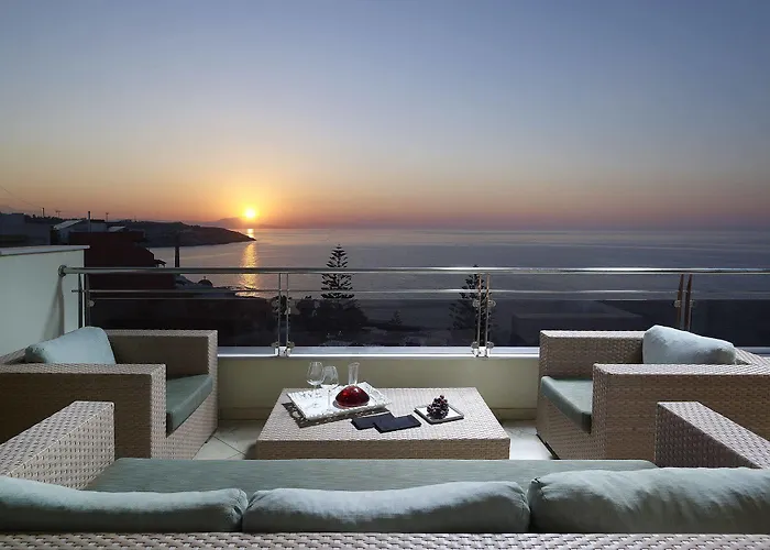 Macaris Suites & Spa