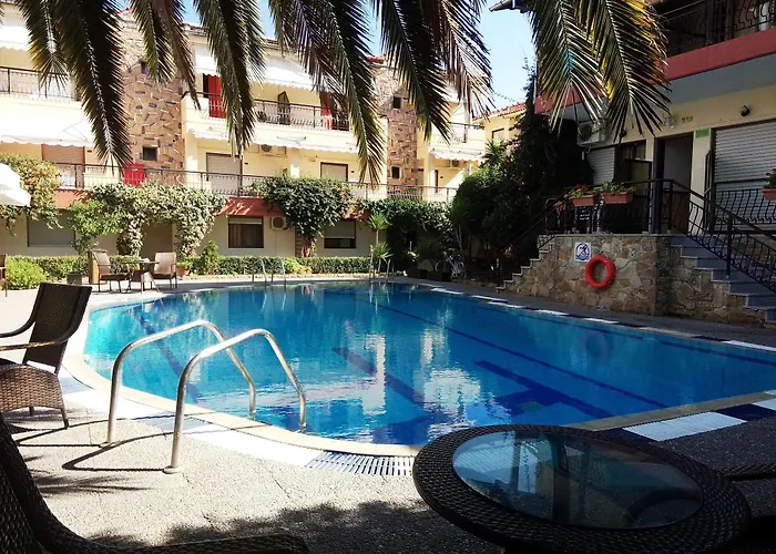 Pelli Hotel