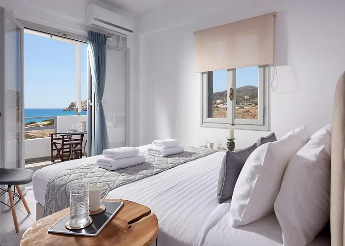 Muses Rooms Milos