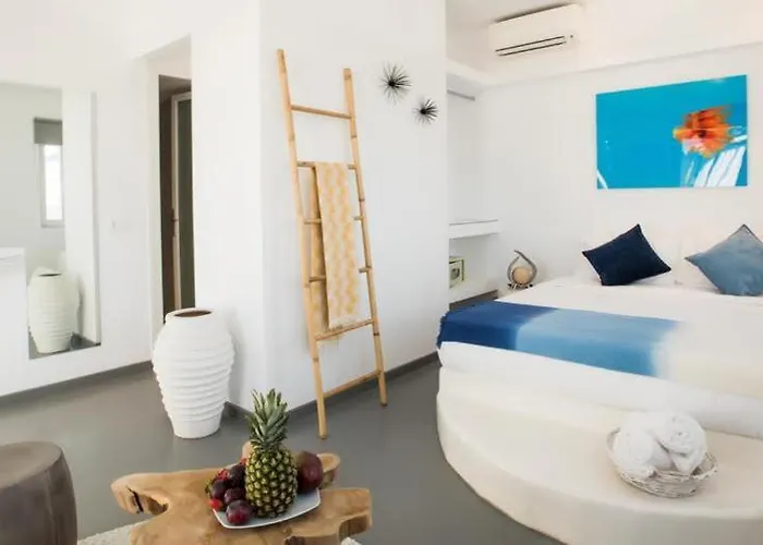 Jonaz Rooms & Suites