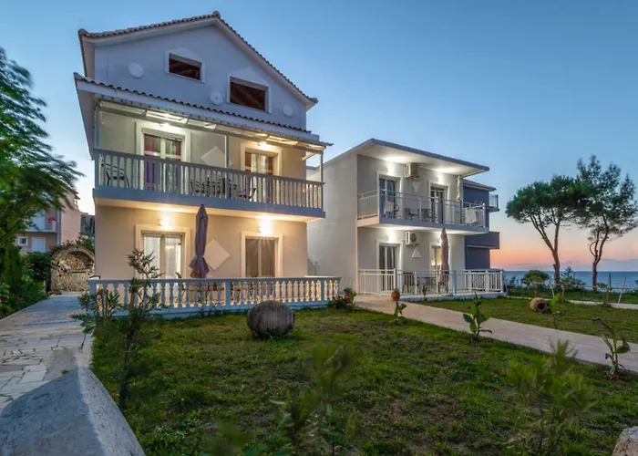 Villa Antonis Deluxe Apartments
