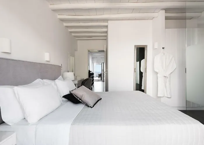Riva Suites - Adults Only