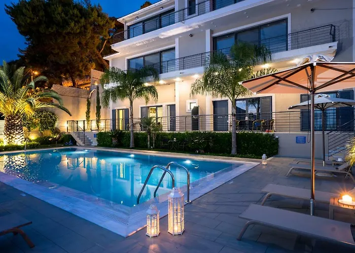 Melina Apartments Pool View
