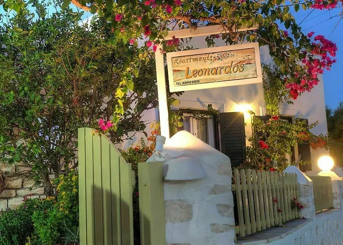 Leonardos Apartments