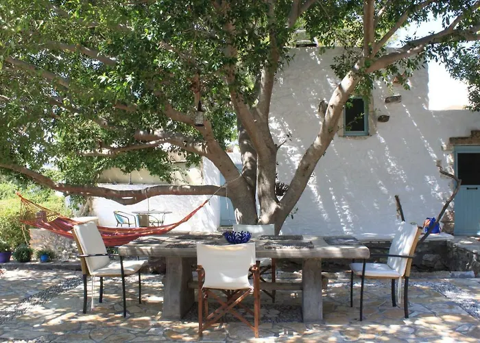 Charming Leros Hideaway | Serenity & Privacy