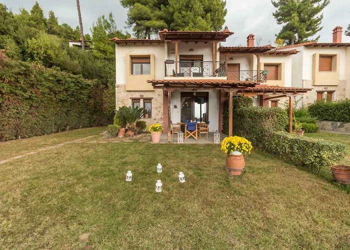 Luxury 2-Floor Villa