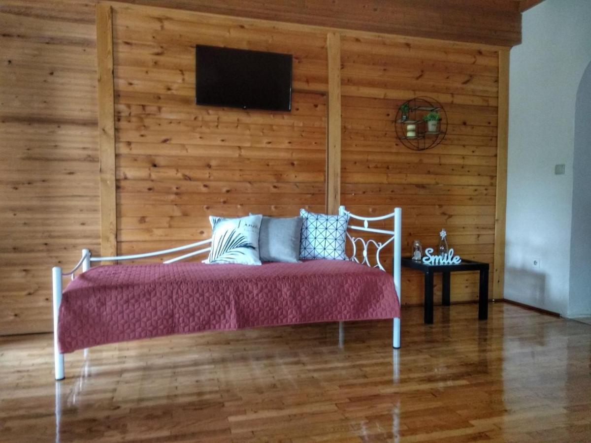 Grivas House Apartment