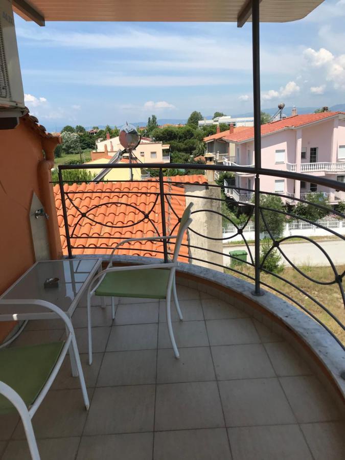 Orange House Apartment