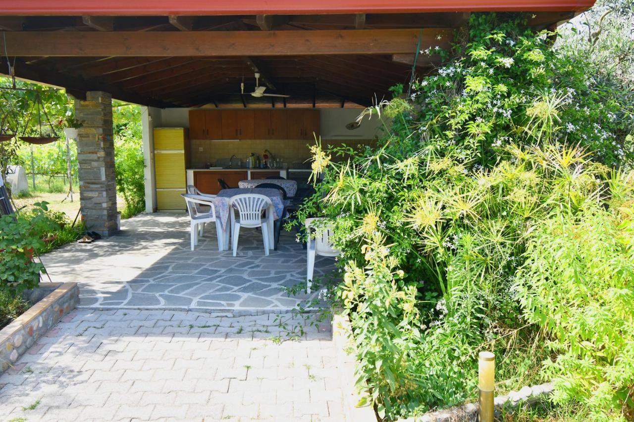 Forty Roses Apartment Vourvourou