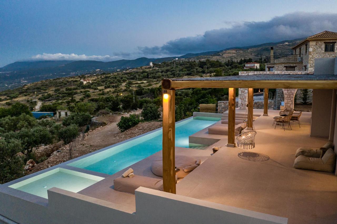 Villa Suolo Di Gioia With Magnificent Sea View And Infinity Pool 18*4m *